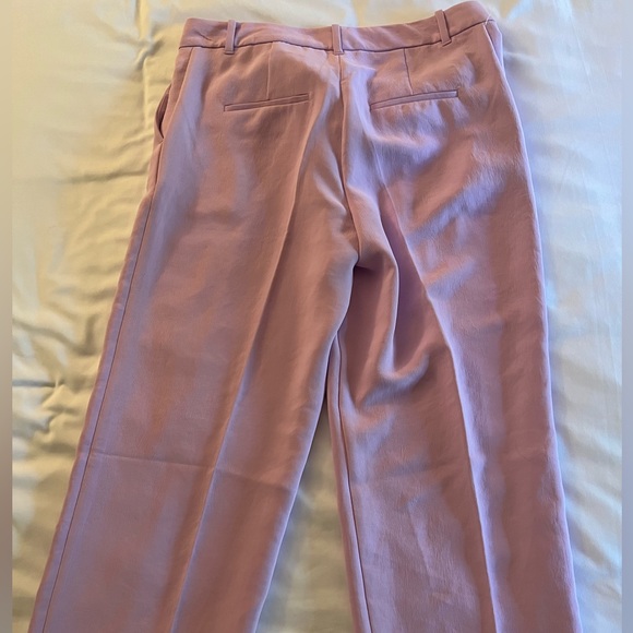 The Effortless Cropped Pant in beautiful pink NWOT - Picture 2 of 2